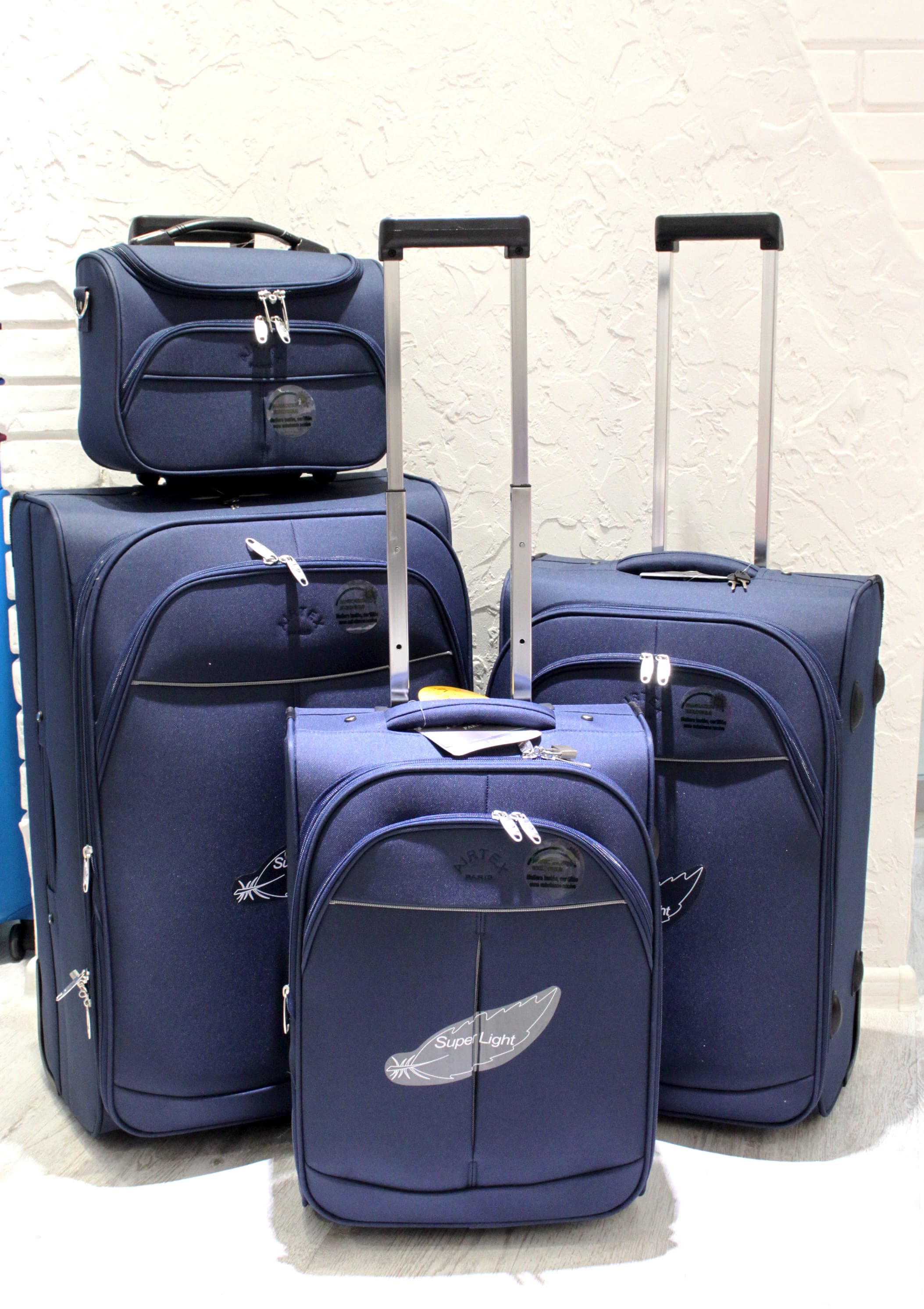 Супер легкий чемодан AIRTEX PARIS маленький 2897 Blue - 5