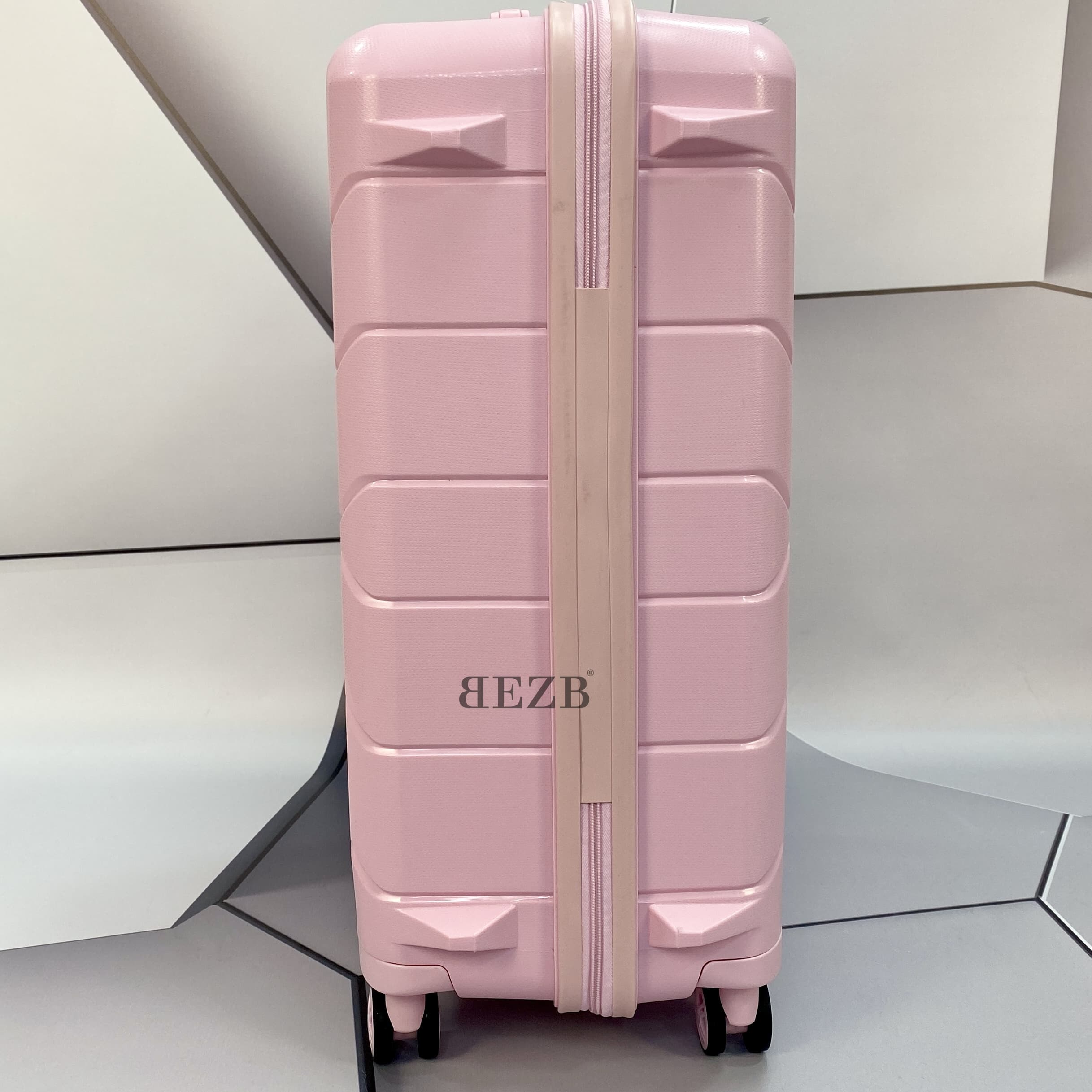 Средний чемодан из полипропилена MCS V366 M POWDER! Для 18 кг! - 4