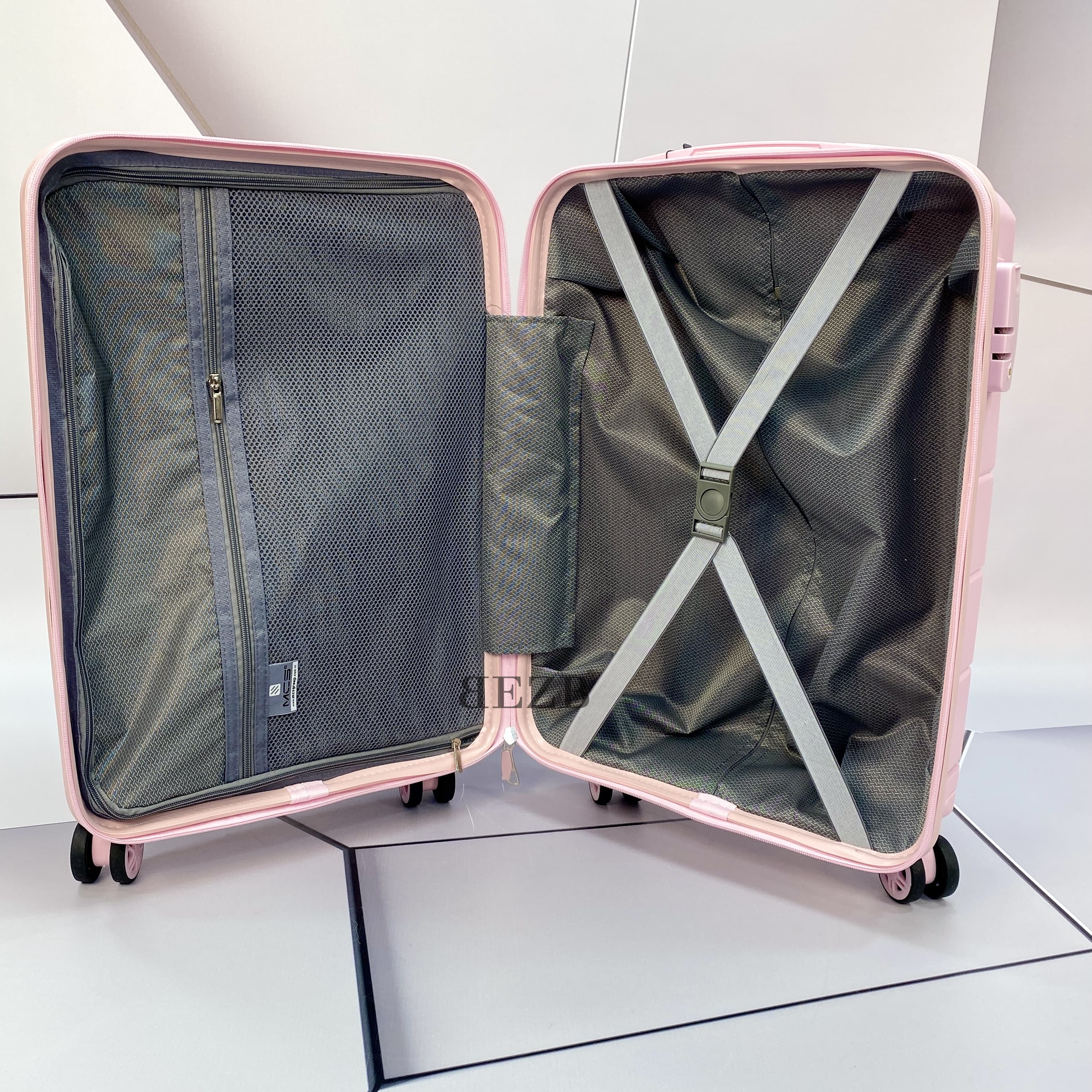 Маленький чемодан для ручьной клади из полипропилена MCS V366 S POWDER! Для 8-10 кг! - 4