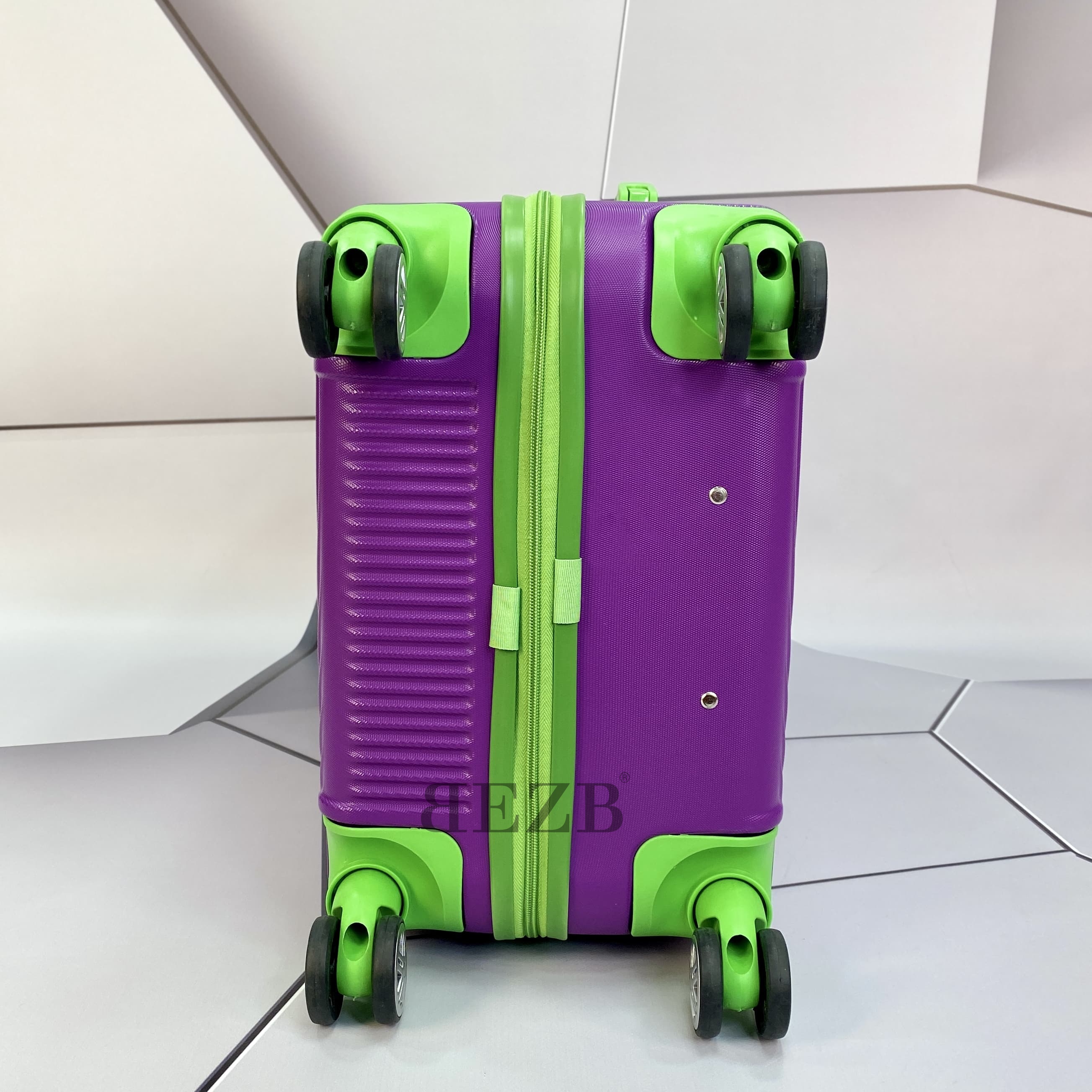 Средний чемодан из АБС Поликарбонат MCS V341 M PURPLE/GREEN - 2